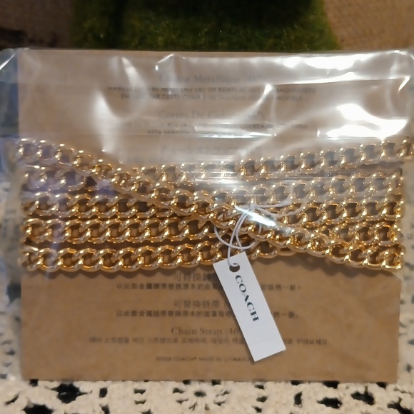Coach Chain strap. - Picture 2 of 3